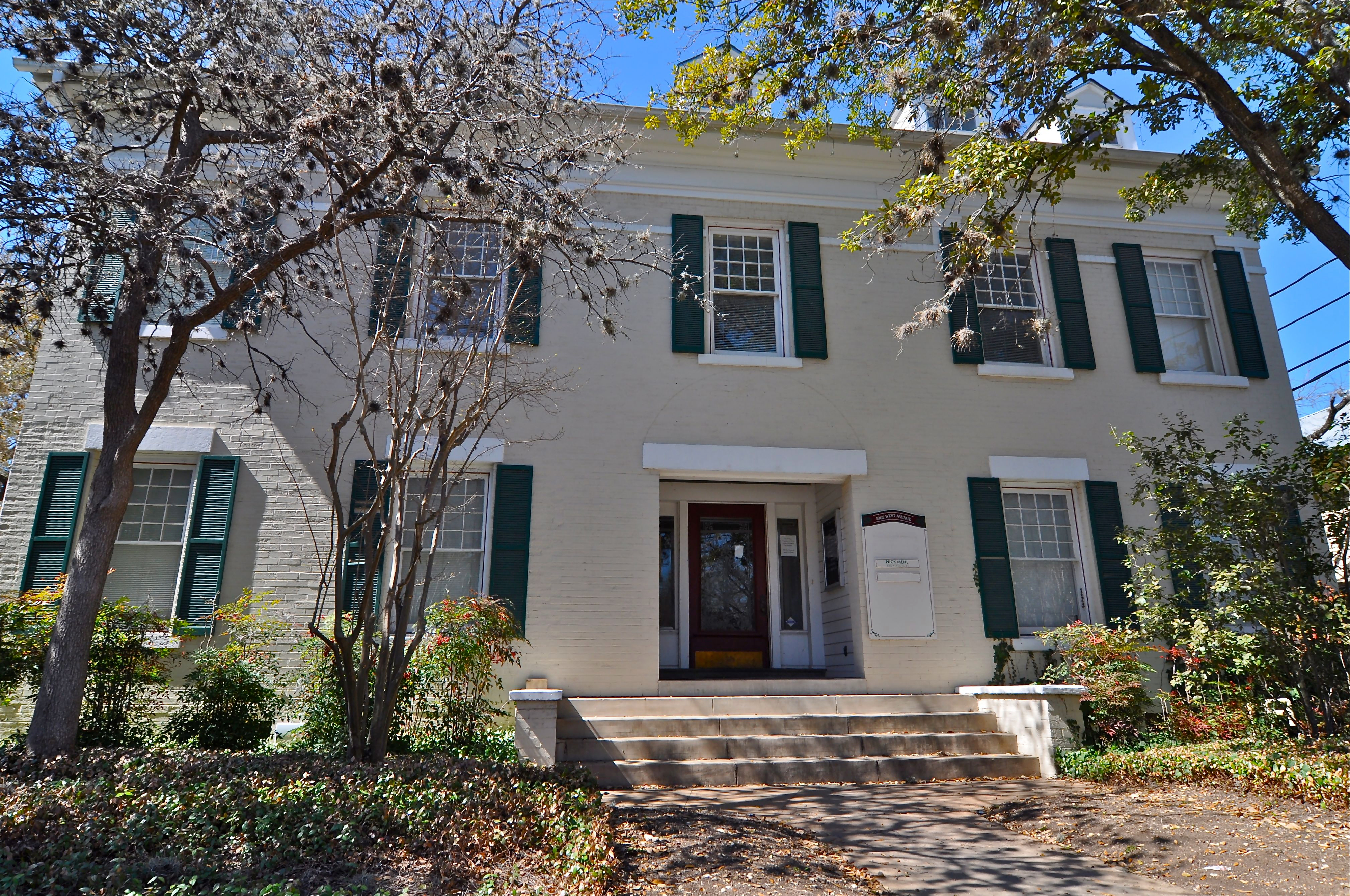 1002 West Ave (edit DSC_0498).jpg