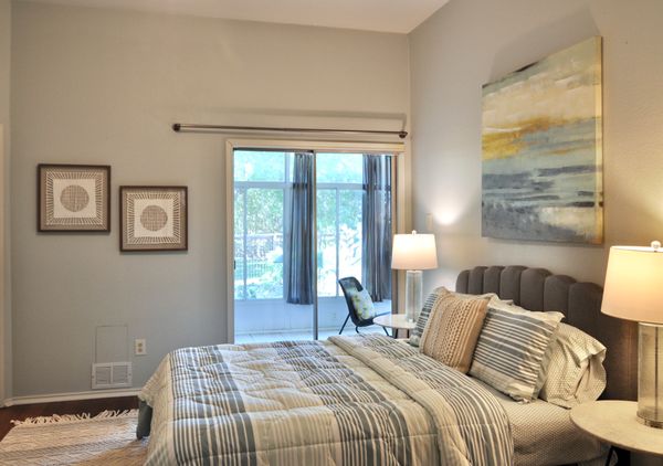 14900 Yellowleaf Primary Bed DSC_0401.jpeg