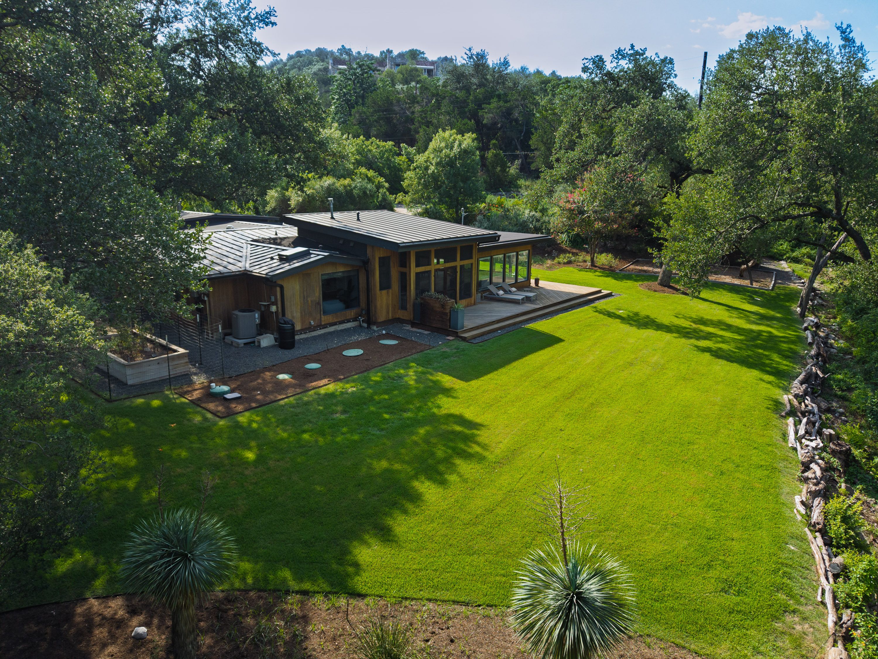 609 Laurel Valley Yard Aerial_0250_D 2000x1500px.jpeg
