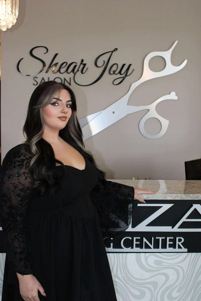 LarissaMonserratProfessionalHairStylistShearJoySalon.jpg