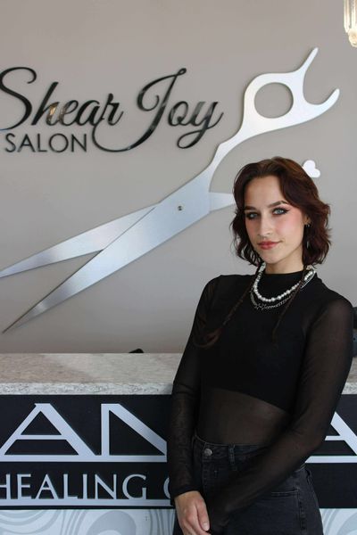 DevynWallingfordProfessionalHairStylistHeadshotShearJoySalon.jpg