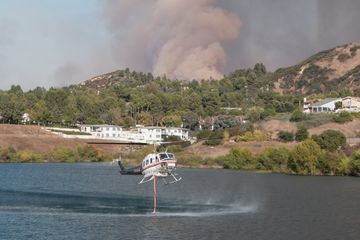 Huey filling up at Walnut Canyon Reservoir during Canyon Fire Canyon Fire