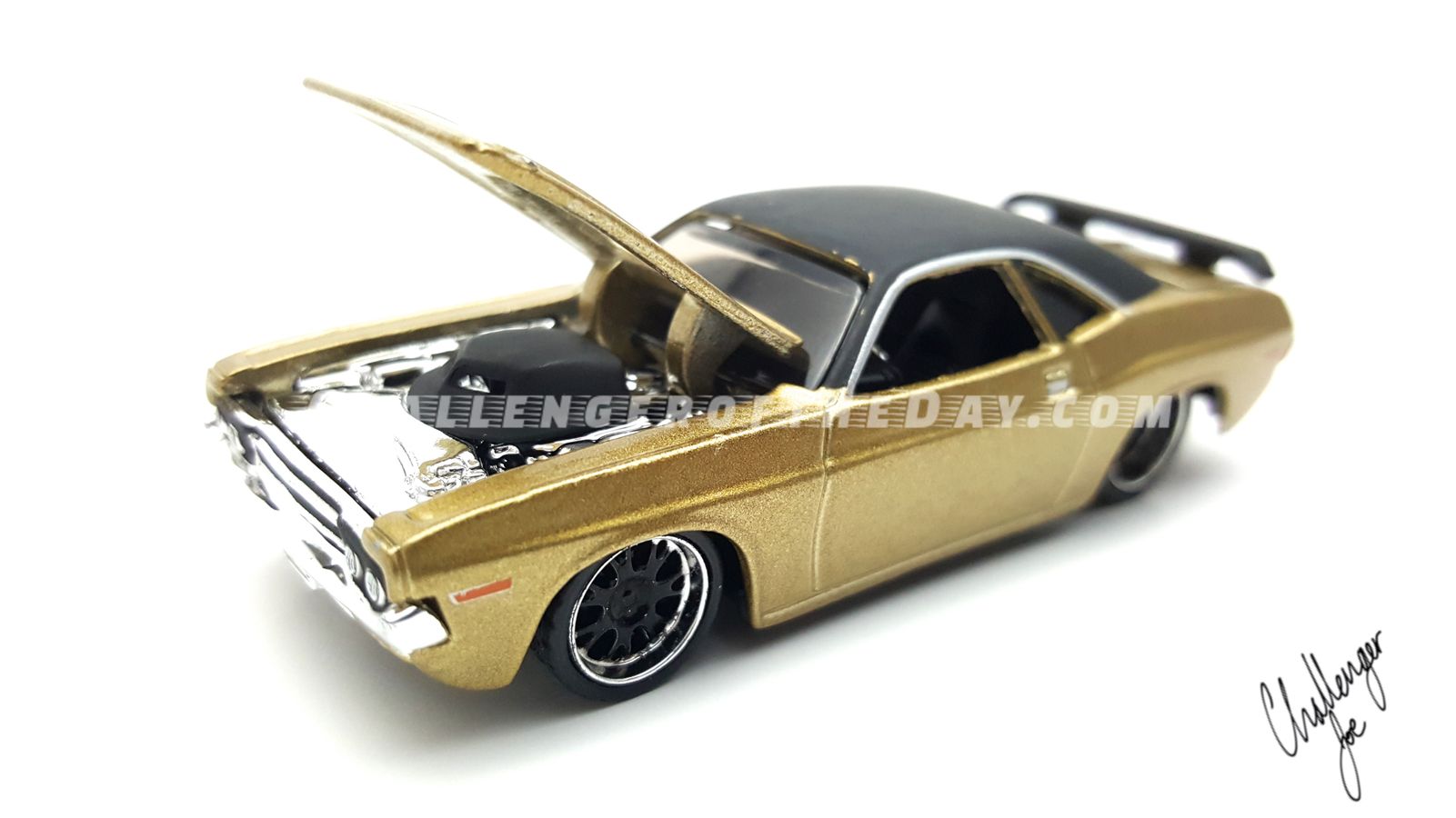 Maisto 1970 Challenger RT HU1