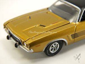 Auto World 1973 Dodge Challenger Rallye Gold (7).JPG