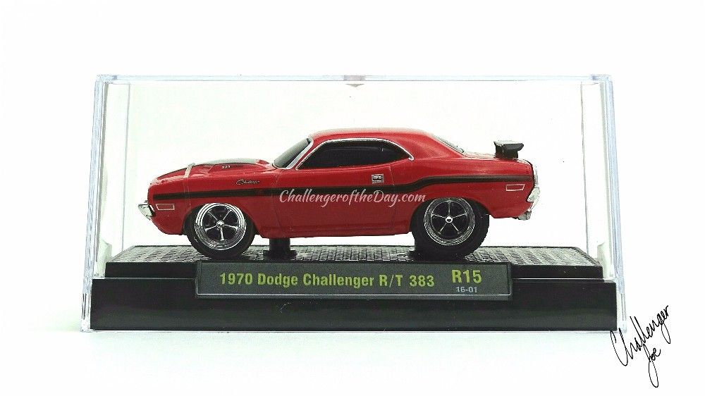 M2 Ground Pounders 1970 Dodge Challenger R/T Display Case