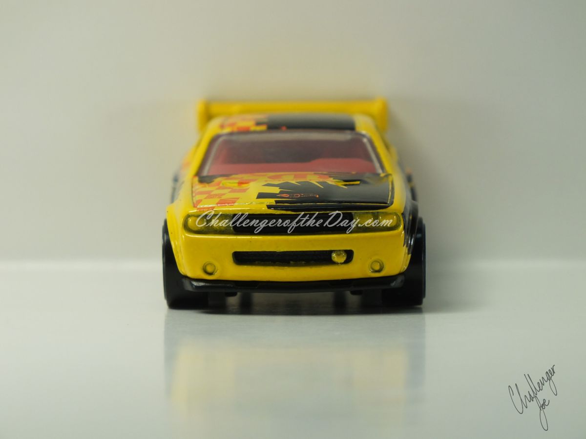Hot Wheels Dodge Challenger Drift Car Yellow (3).JPG
