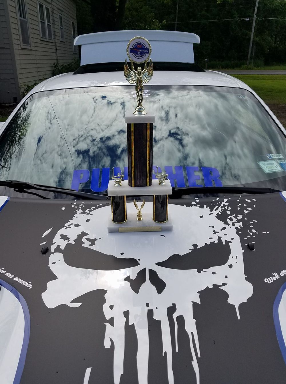 Betsy Is A Punisher (6).jpg