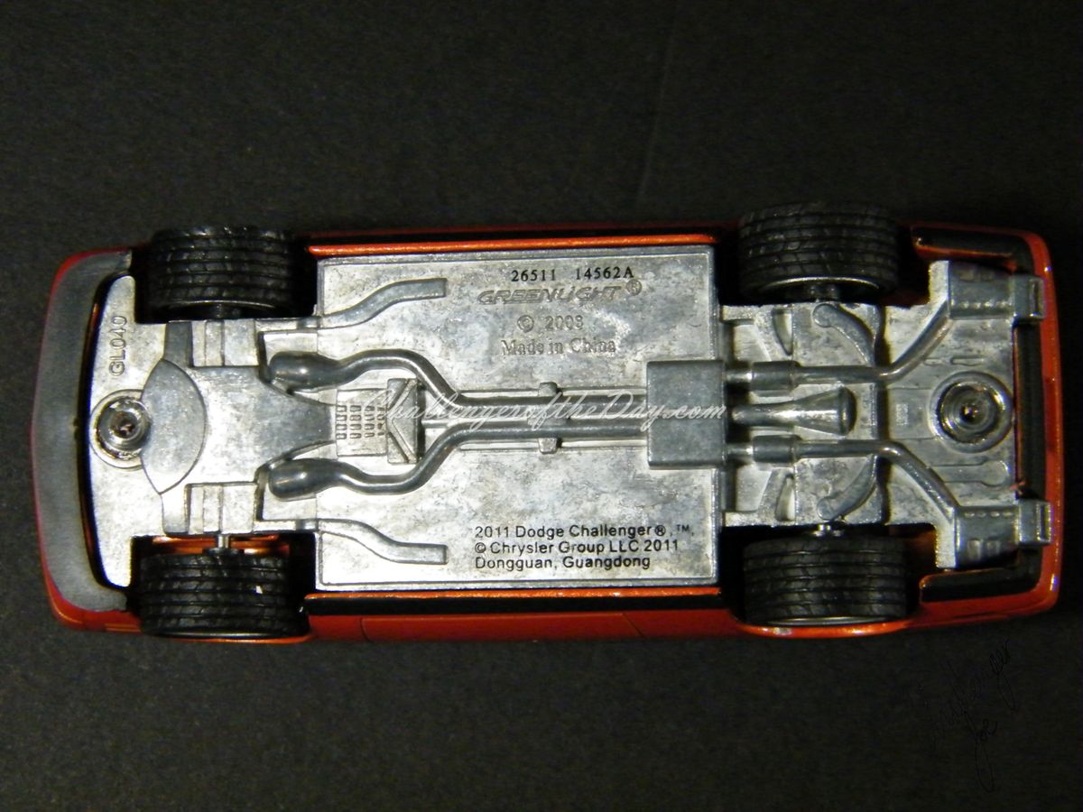 Greenlight 2011 Dodge Challenger RT Classic Orange 2011-2012 Trade Show Car (7).JPG