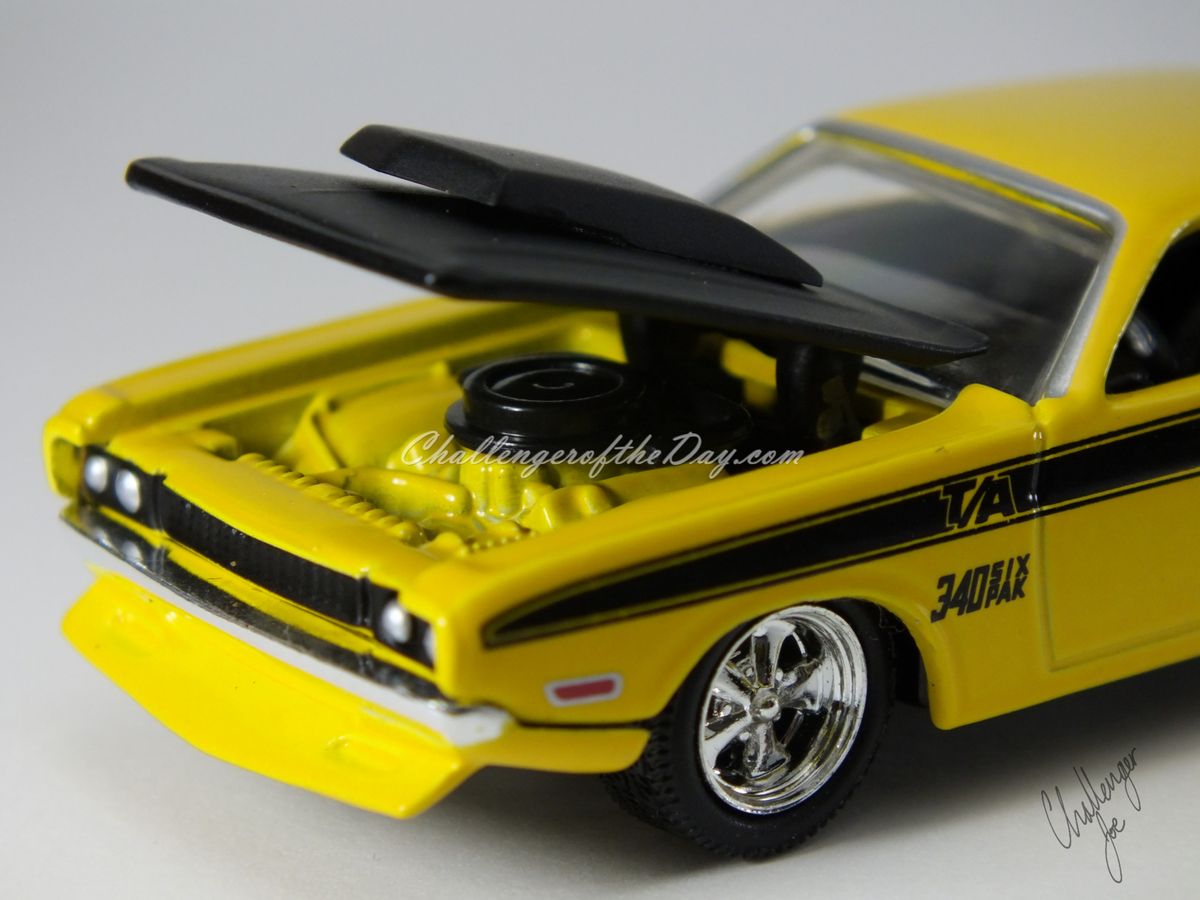 1970 Dodge Challenger Hot Wheels 100% TA 340 Six Pack (11).JPG