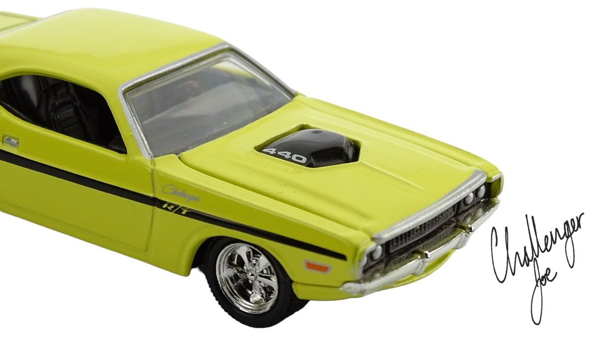 Hot Wheels 1:64 Diecast 1970 Dodge Challenger 440 Shaker Yellow