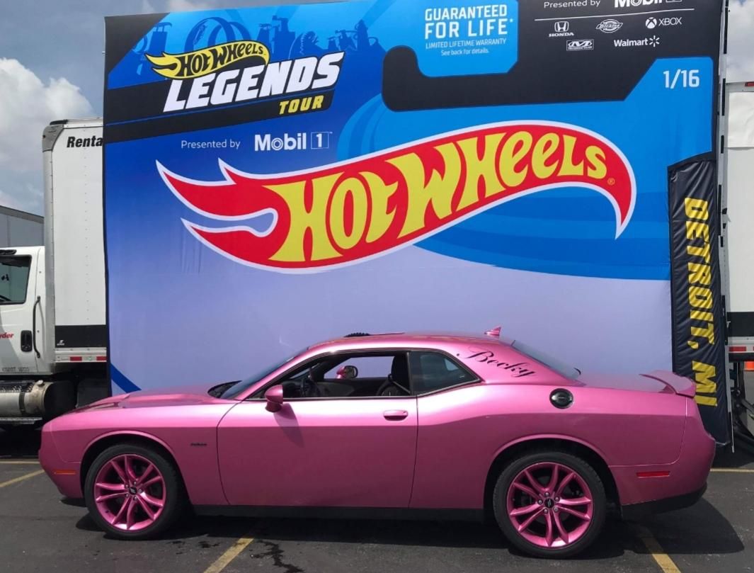 I was a Teenager when I first saw a Challenger and it was love at first sight. From that day on I had always wanted a Hot Pink Challenger. BitchinPinkChallenger9.jpg