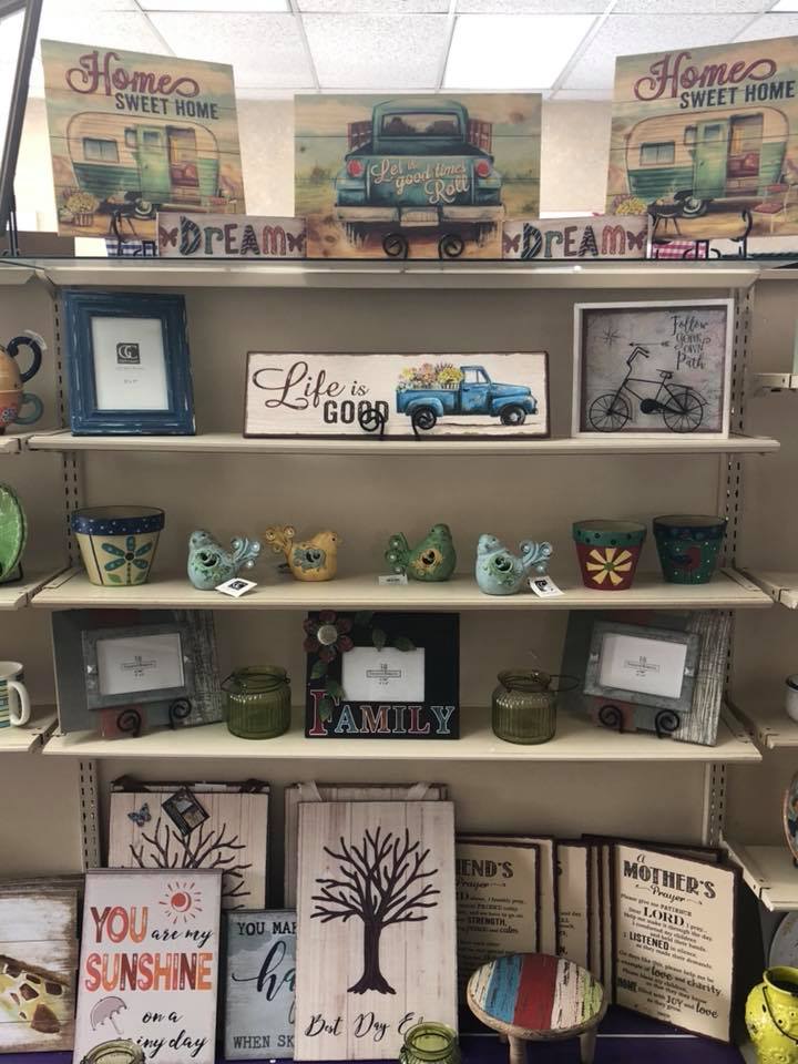 GiftShop12.jpg