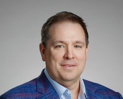 Feltz 2025 Headshot .jpg