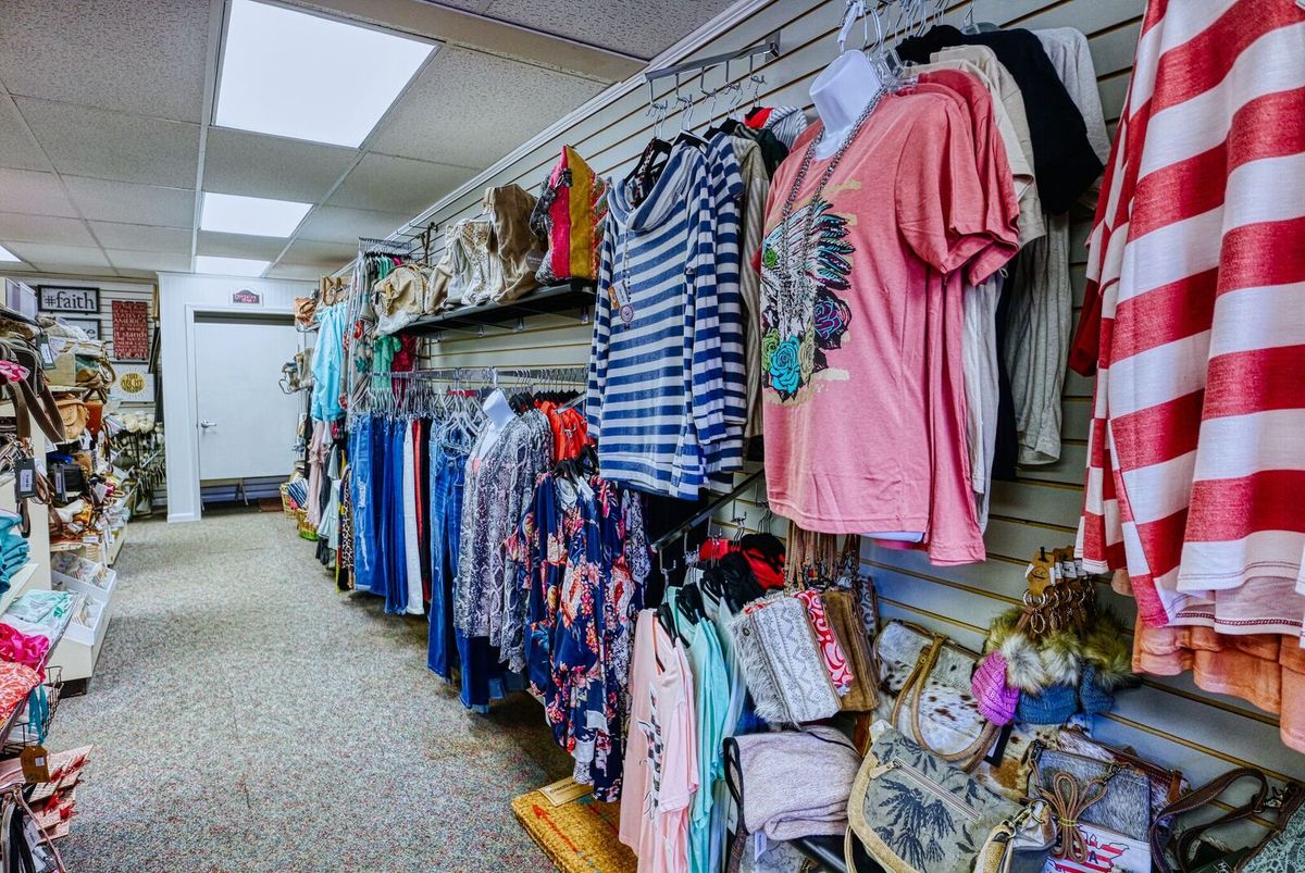 clothing dressing room.jpeg