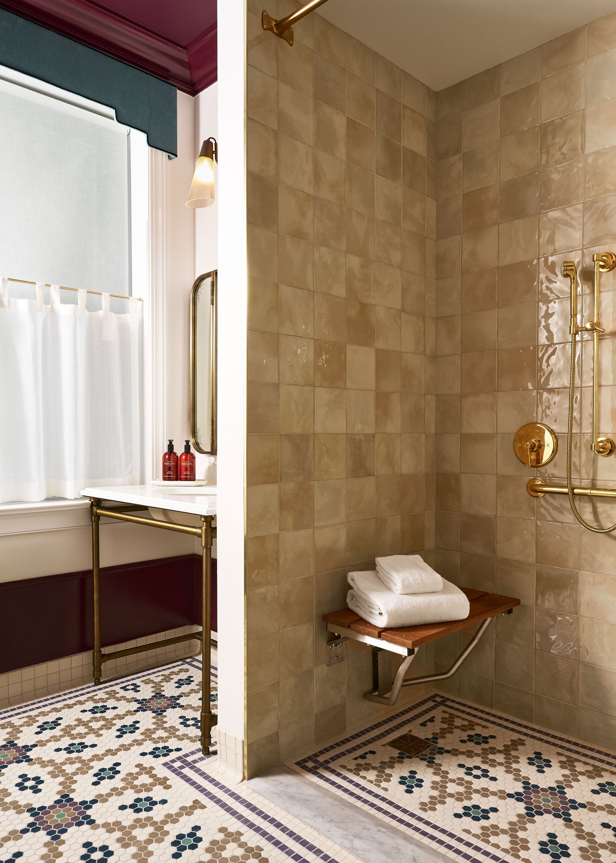 Roll in Shower 1.jpg