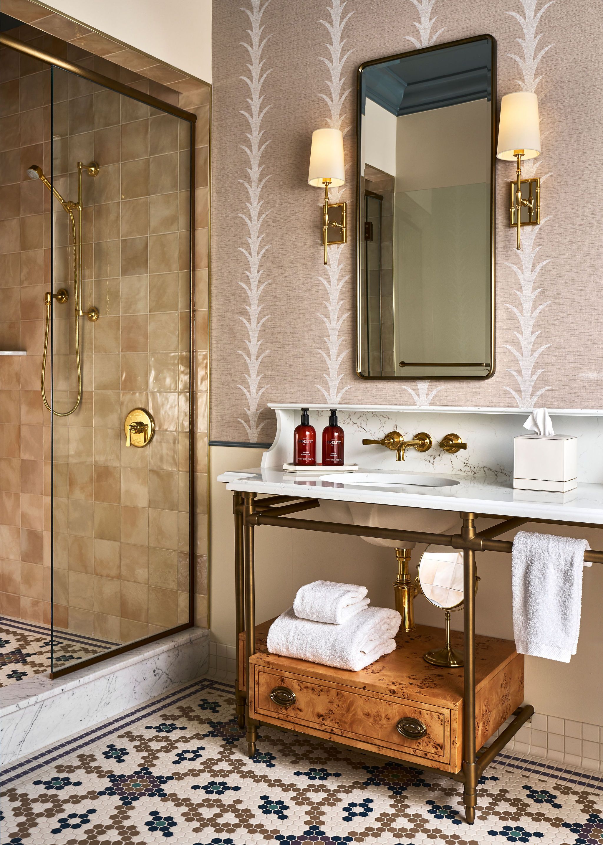 Vincent Suite Bathroom.jpg