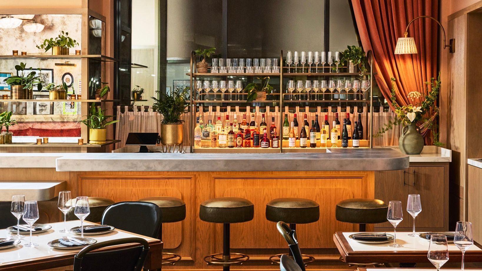 Club Room Bar.jpg