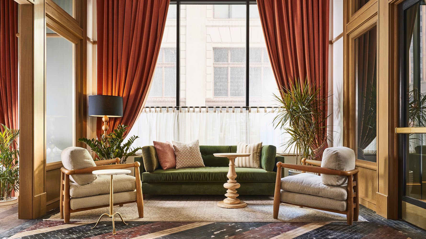 Fidelity Hotel Lobby