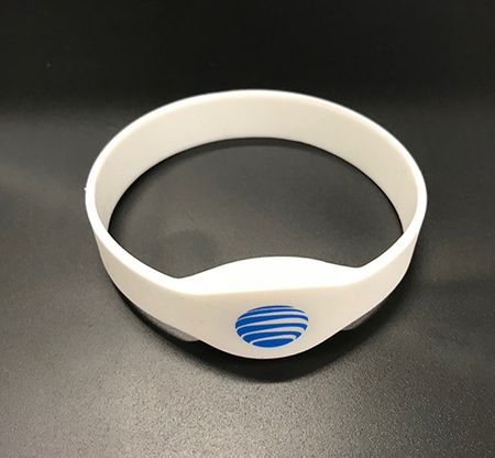 RFID Wristband2.jpg