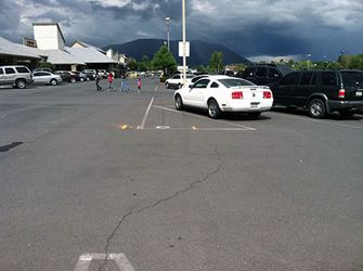 Private_Utility_Locating_At_Mall_In_Flagstaff_Arizona.jpg