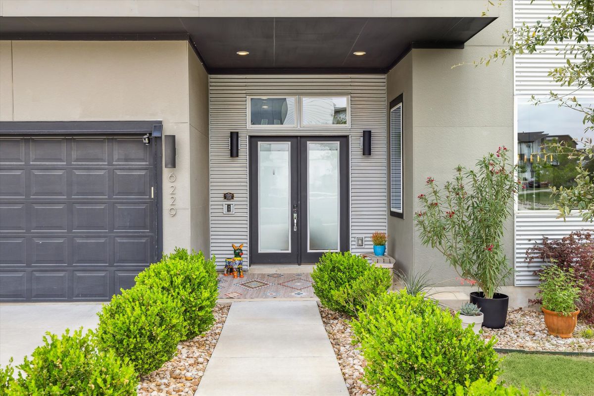 09-Florencia Ln 6229 IMG 06.jpg
