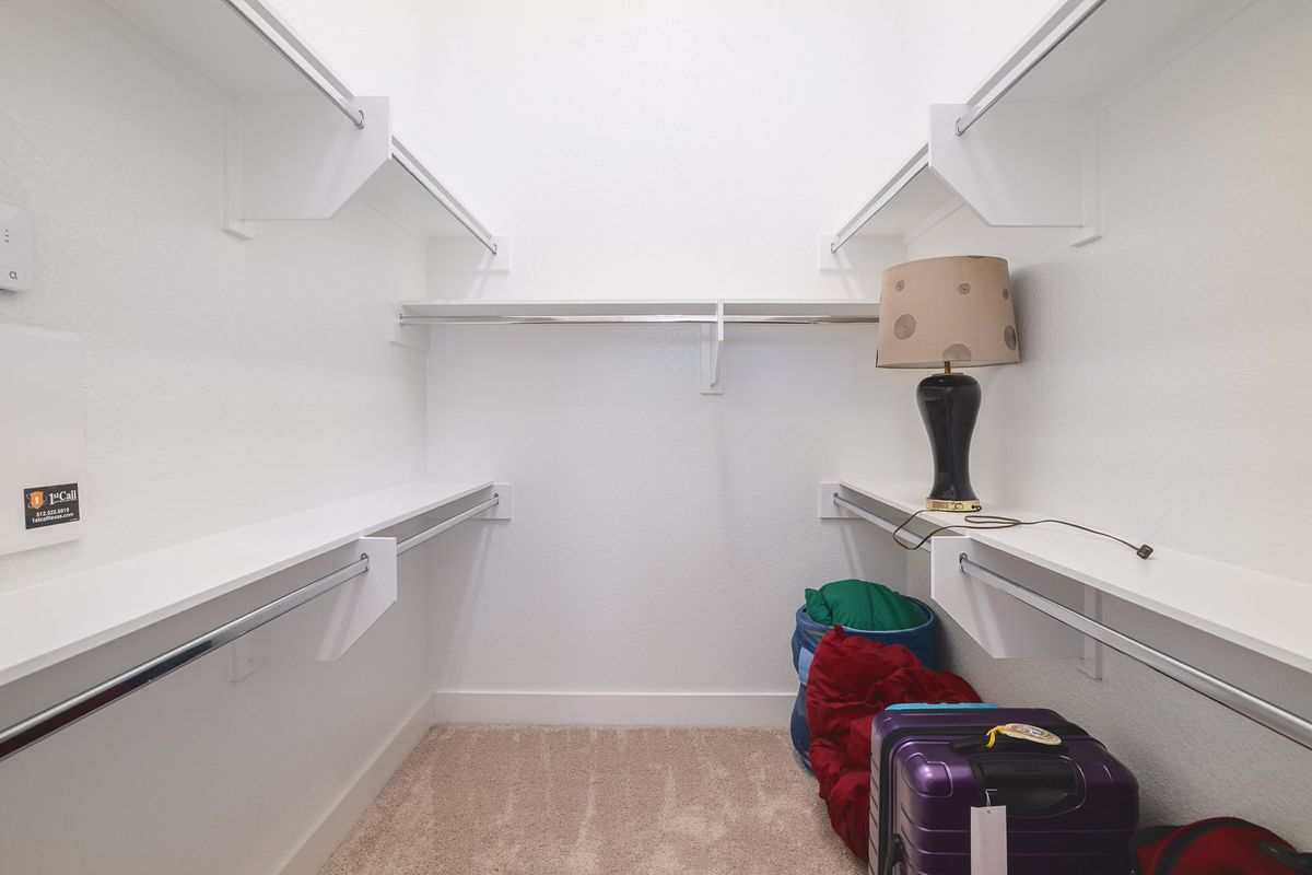 7301 Cordoba Dr 0020.jpg-SMALL.JPG