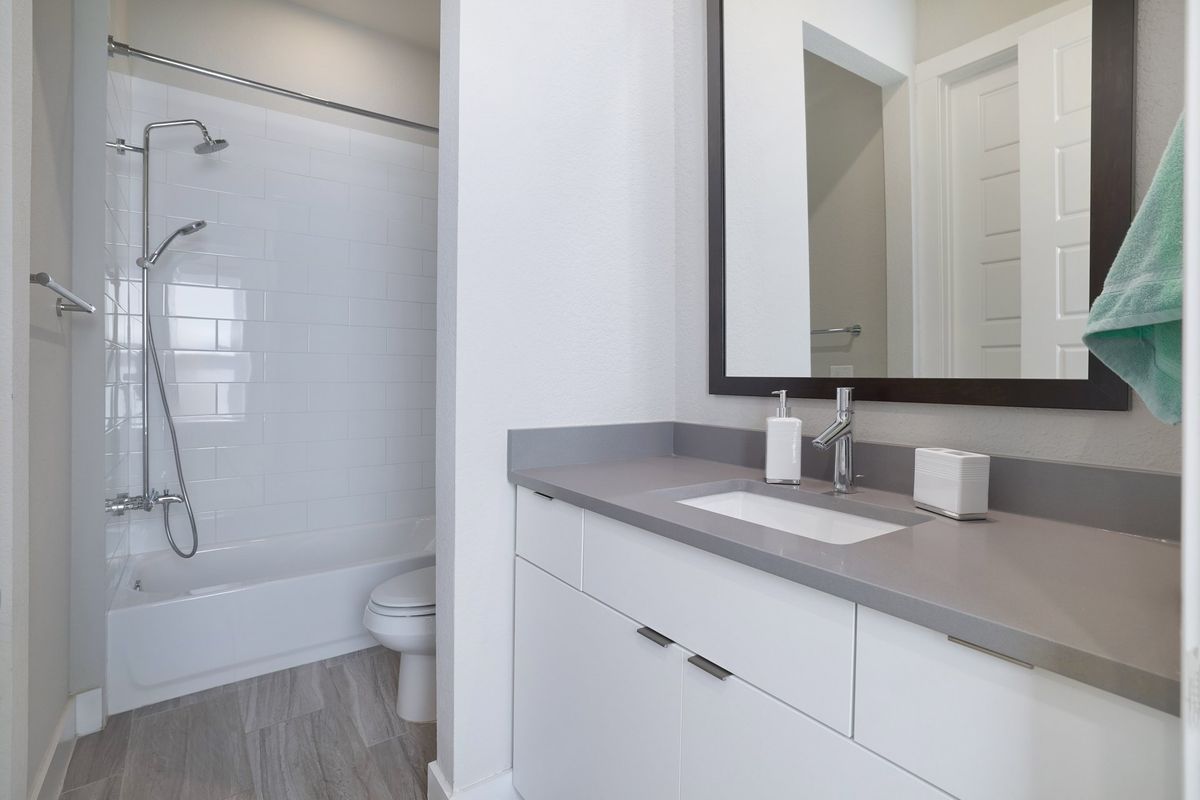 6308 Toscana Ave 029.jpg-SMALL.JPG