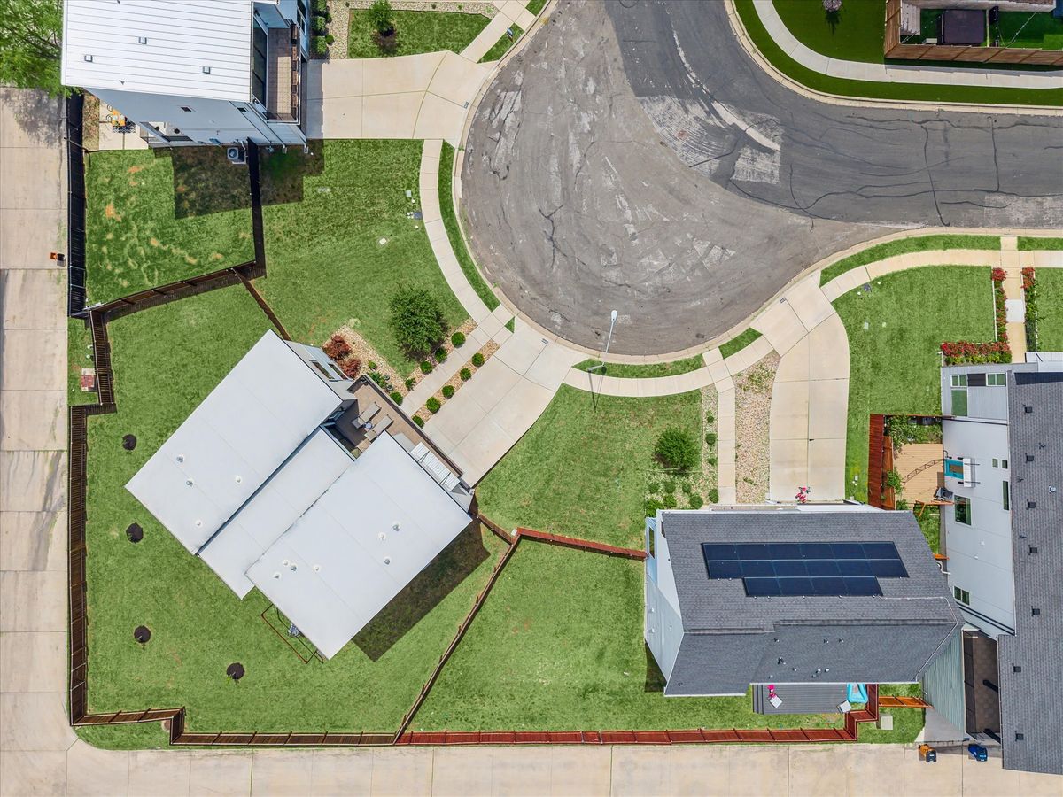 01-Florencia Ln 6229 Aerial 01.jpg