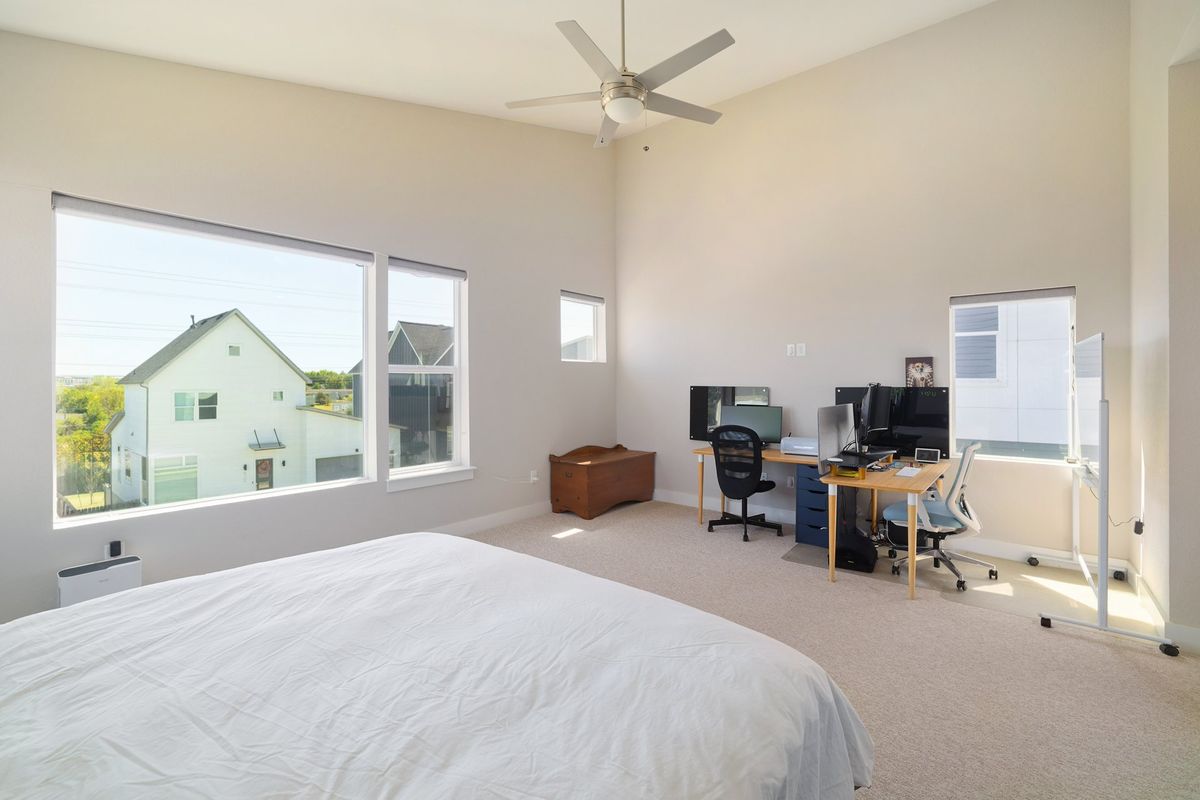 6308 Toscana Ave 019.jpg-SMALL.JPG