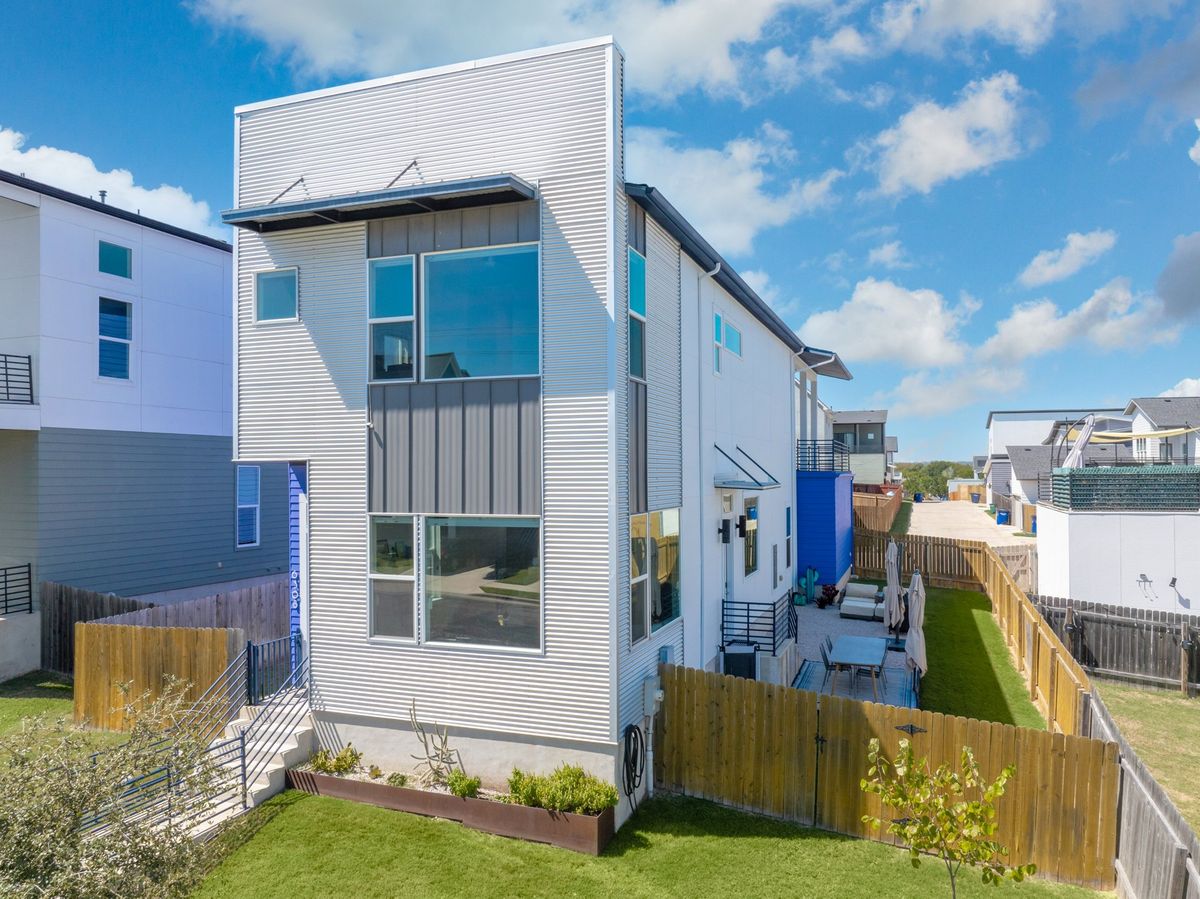 6308 Toscana Ave 003.jpg-SMALL.JPG