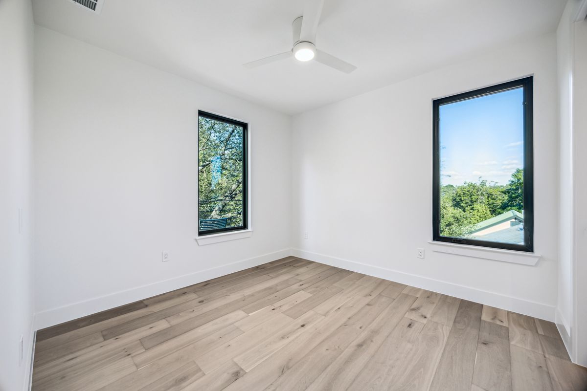 18-Terrace 503 IMG 20.jpg