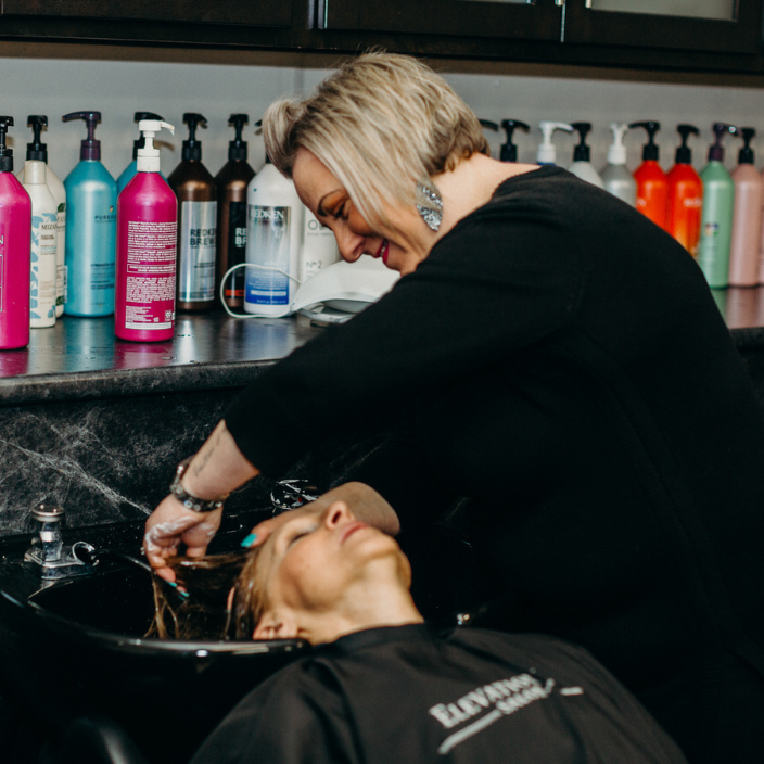 Best salon in Fort Wayne.png
