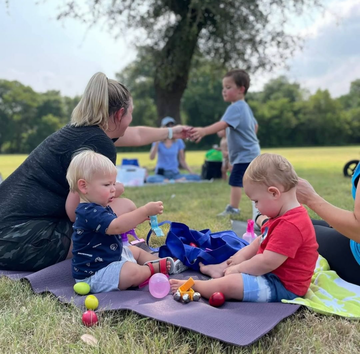 Village_FIT4MOM Kids.png