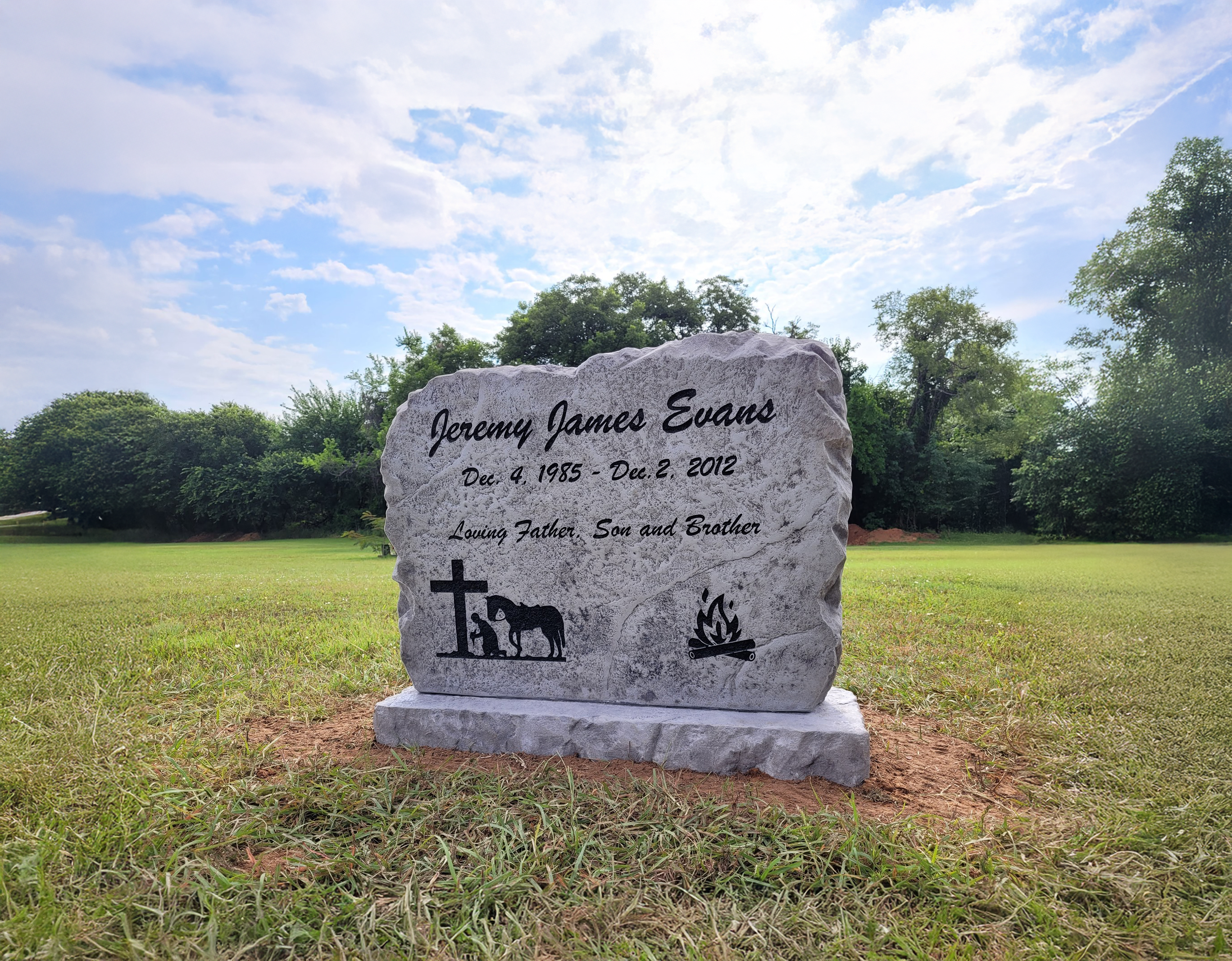 Personalized Engraved Boulder Memorial Headstone – Jeremy James Evans
