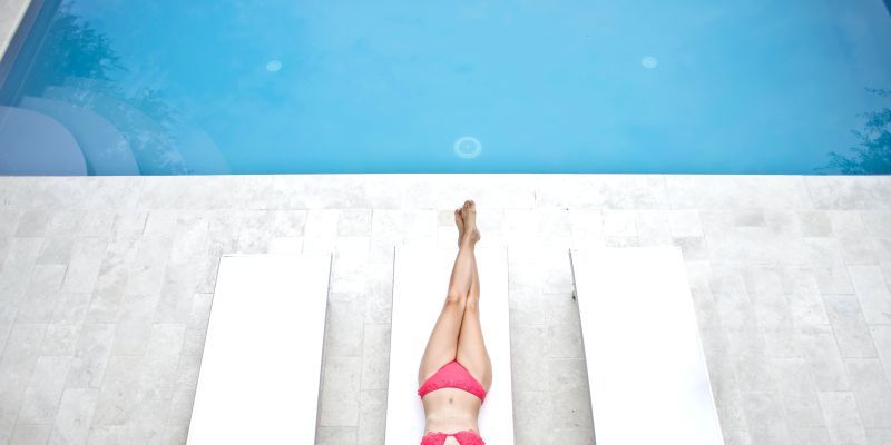 pexels-adrienn-TipsForAPainlessBikiniWax2.jpg