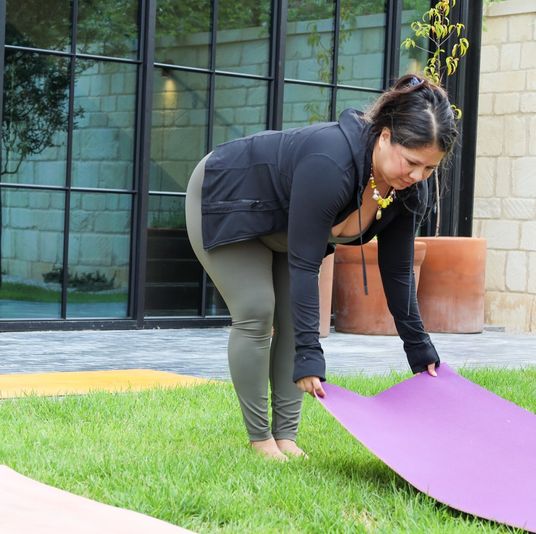 Yoga on the Lawn-4.jpg