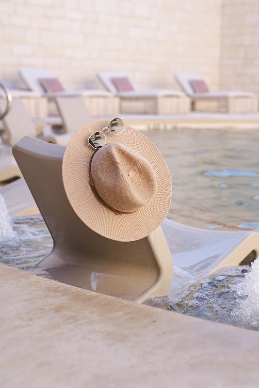 Albert Hotel Spring into Summer.jpg