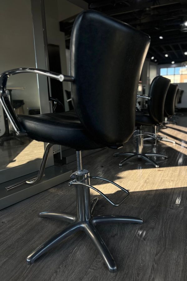 B. MONROE SALON + HEADSPA