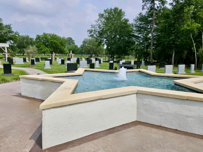 Star of David Fountain at Jewish Cemetery