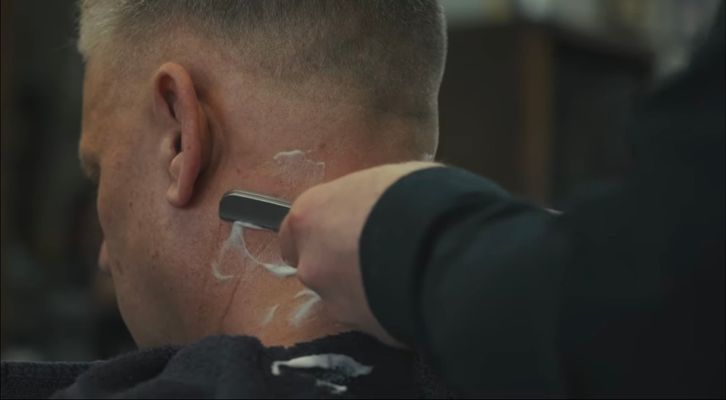 redlanseagleneckshave