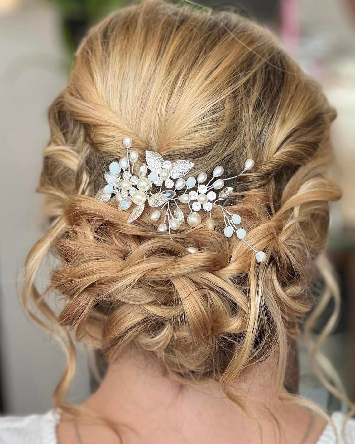 elegant bridal hair Waukesha