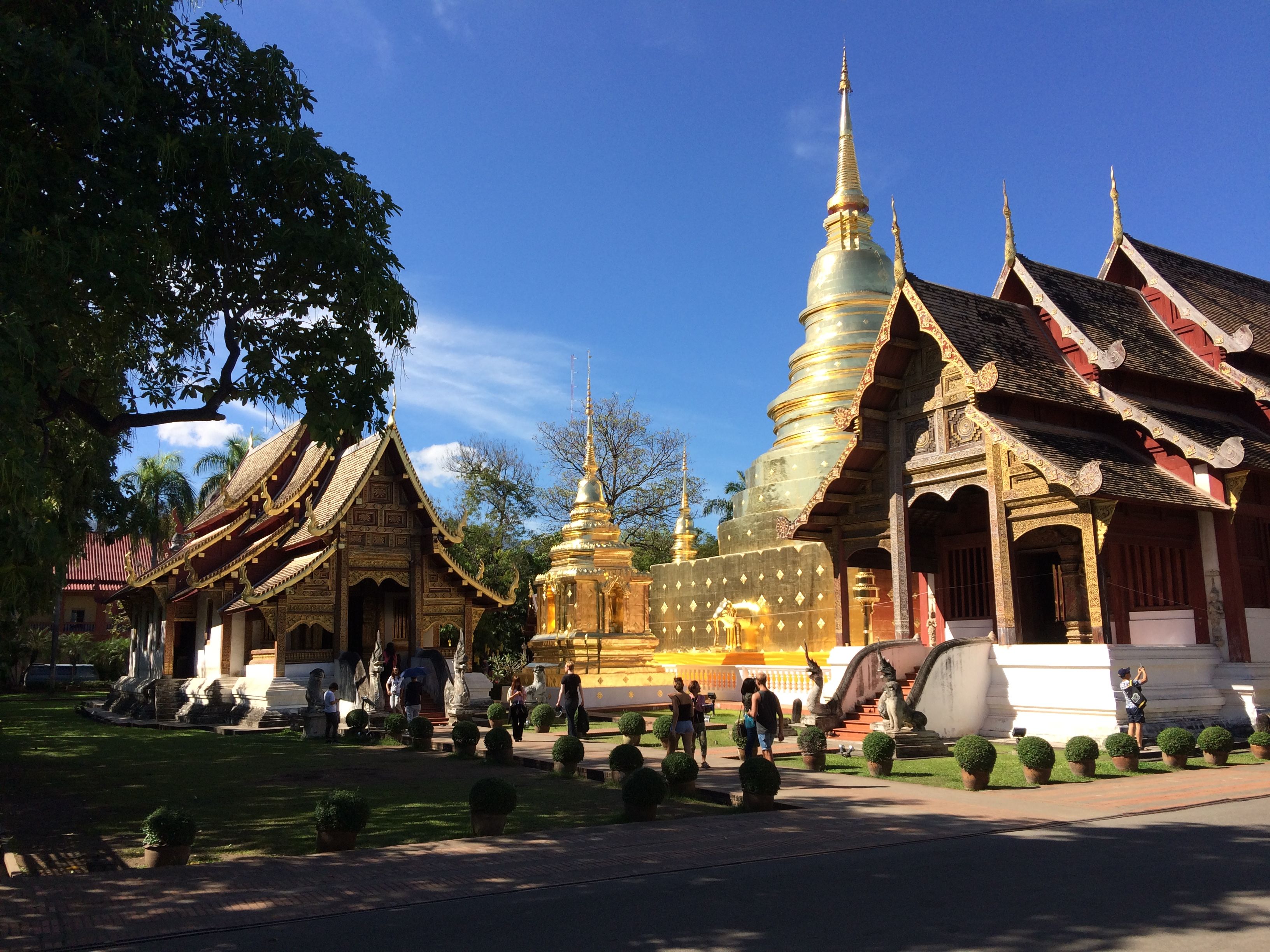 Thailand_Chiang Mai_Wat Phra Singh2.JPG