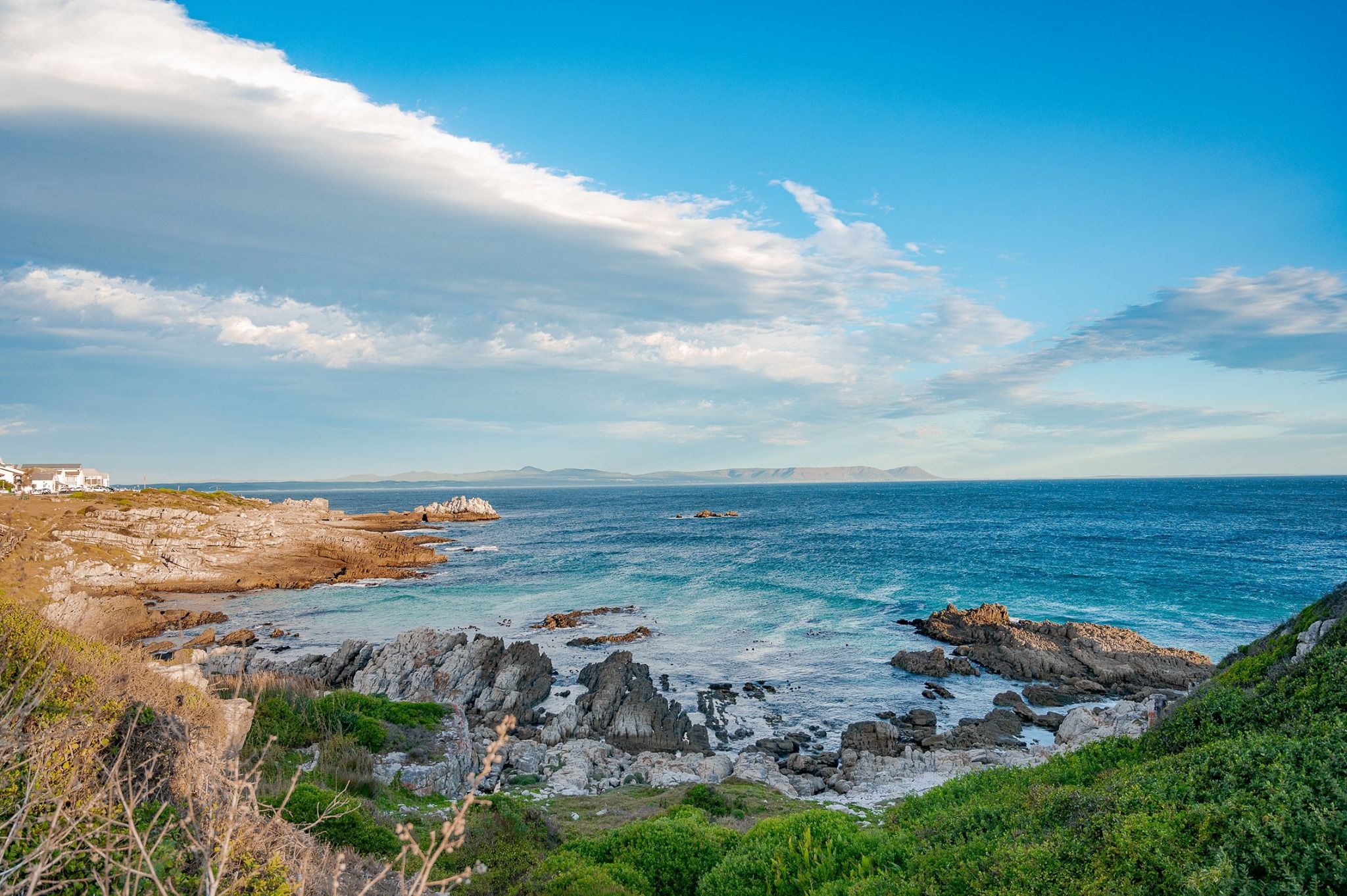 Inspire. Curate. Explore.