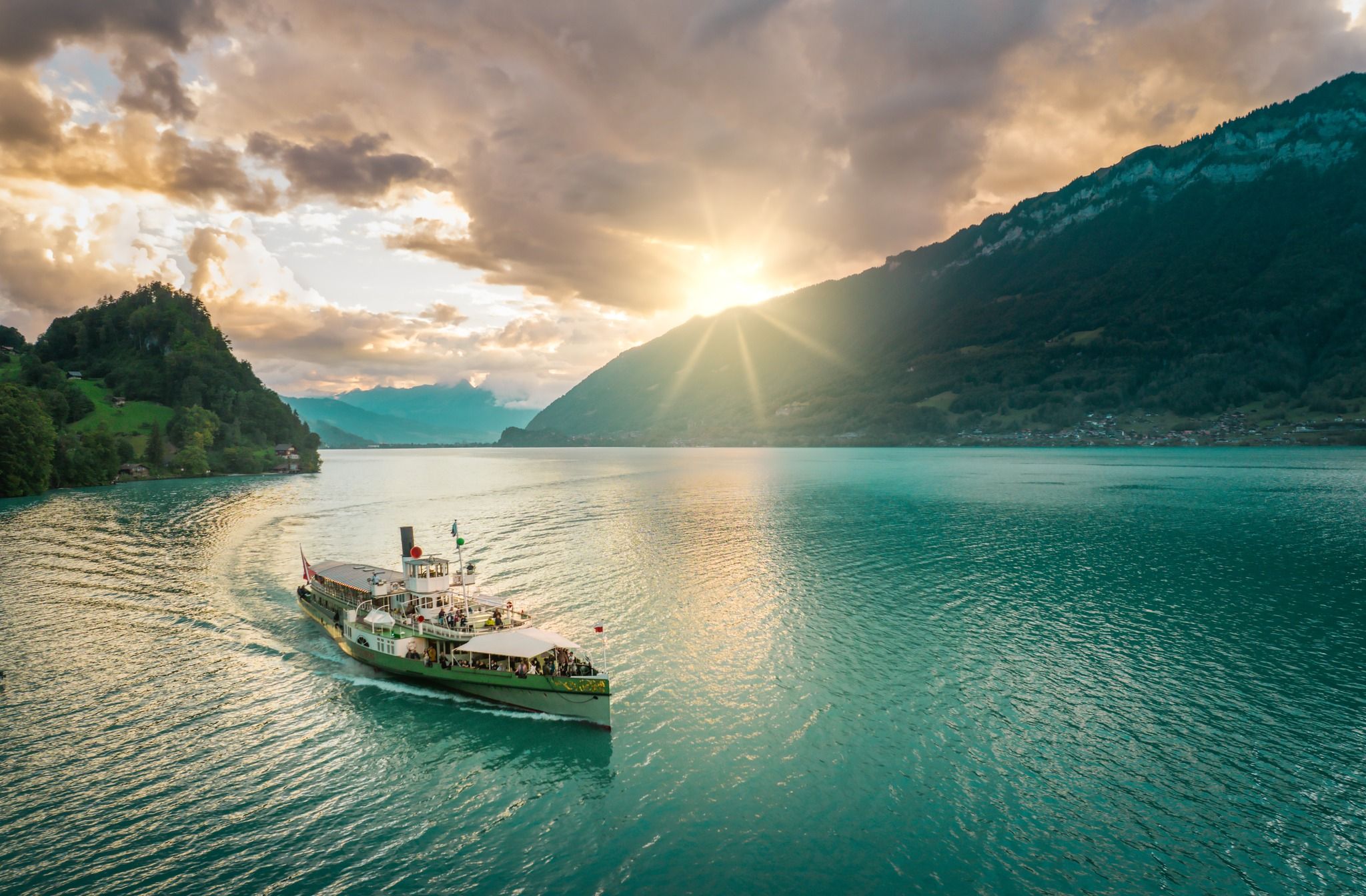 Inspire. Curate. Explore.