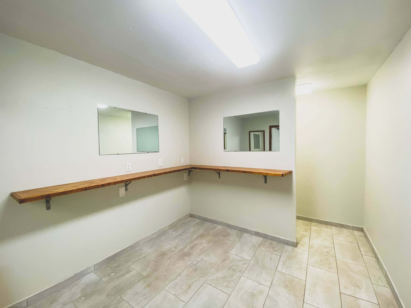 RVBathHouse_6.jpg