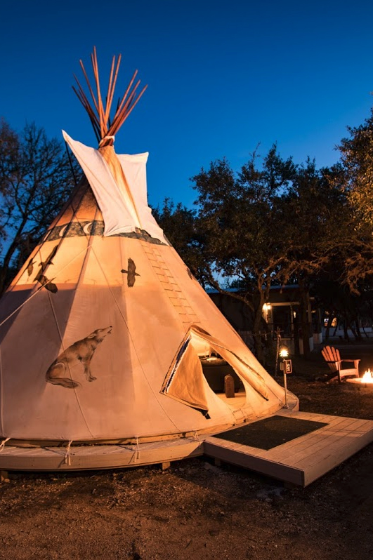 Glamping Tipi - closest to the Tipi bath Blanco Tipi