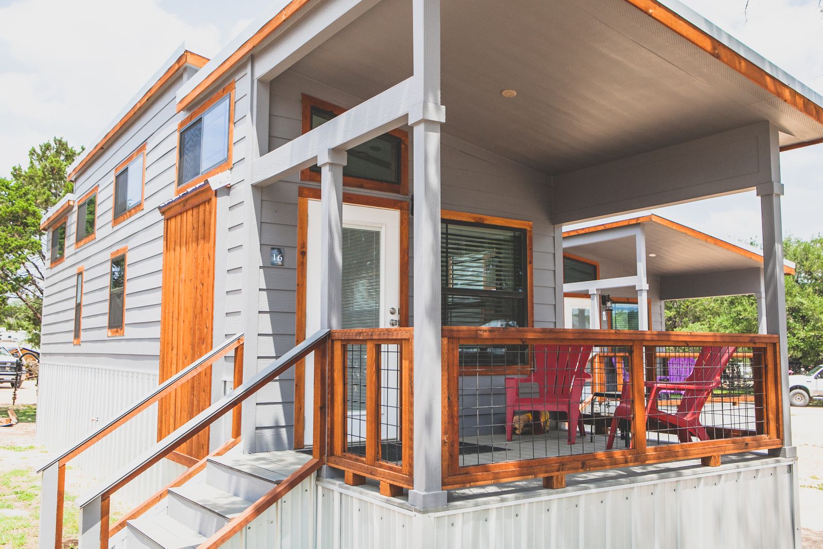 Sleeps 2-6 TINY HOUSE #16 - Junction