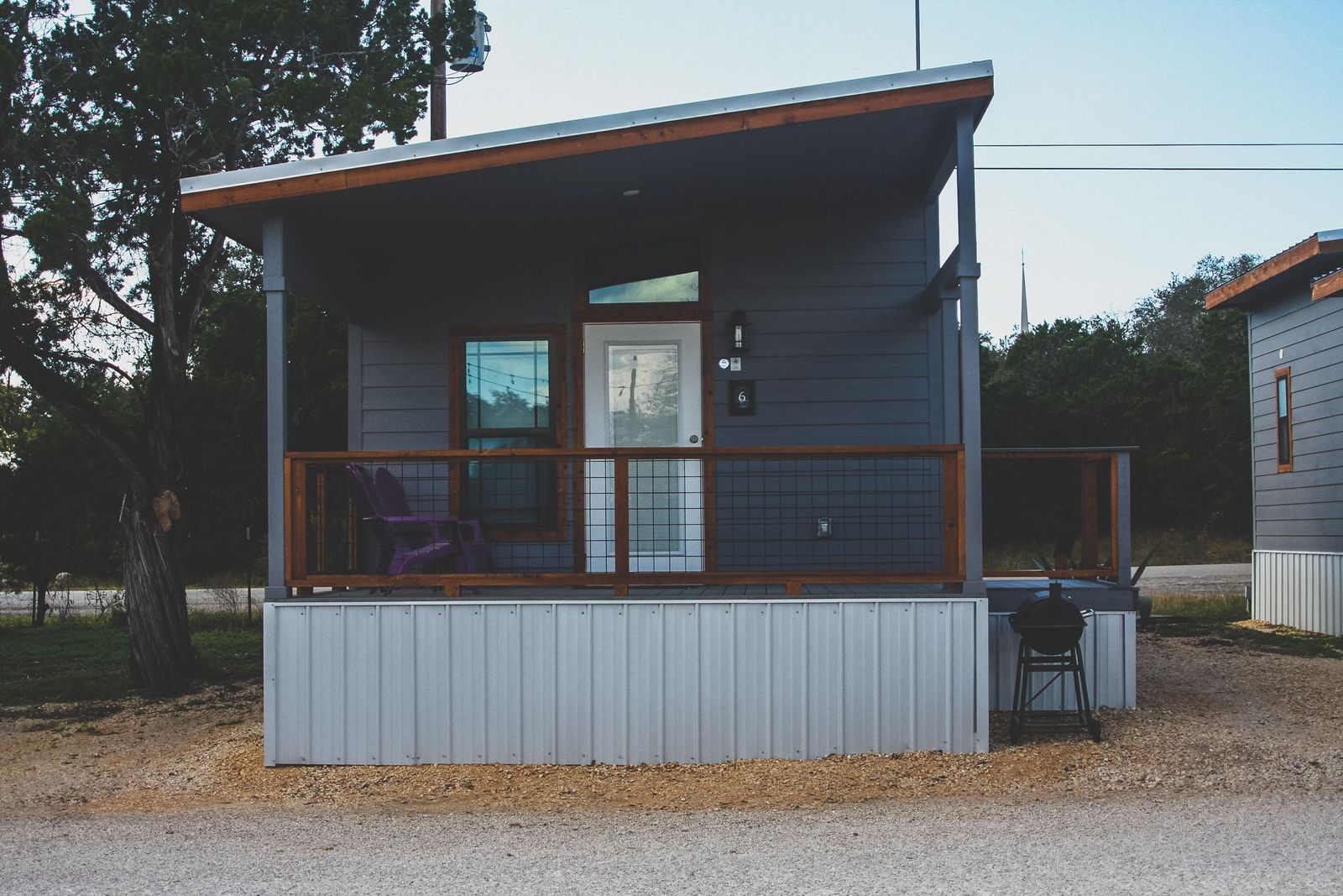 SLEEPS 2-6 #6 SHINER
