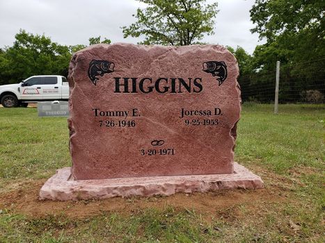 Higgins Memorial headstone.jpg