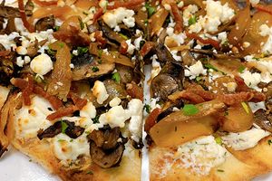 1_0025_Mushroom and Pancetta Flatbread.jpg